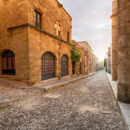 Casa de Férias Colourful Home, Medieval Town Rhodes
