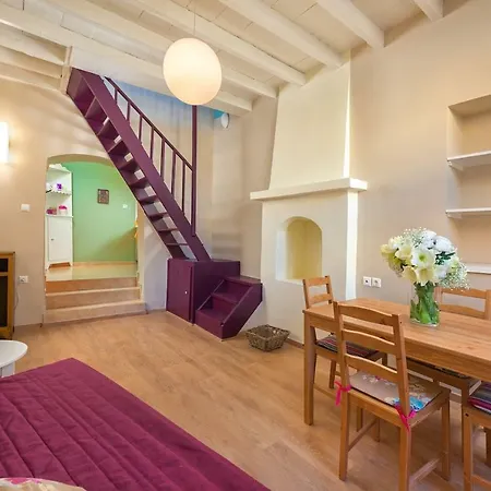 Casa de Férias Colourful Home, Medieval Town Rhodes